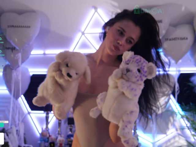 go to chat with Taanni