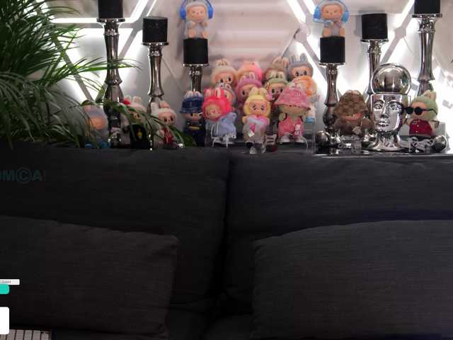 go to chat with Taanni