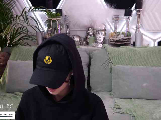 enter chatroom Taanni