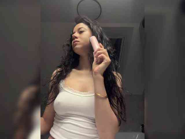 Taanni Live Webcam on BongaCams