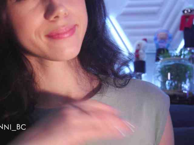 Taanni's webcam live show