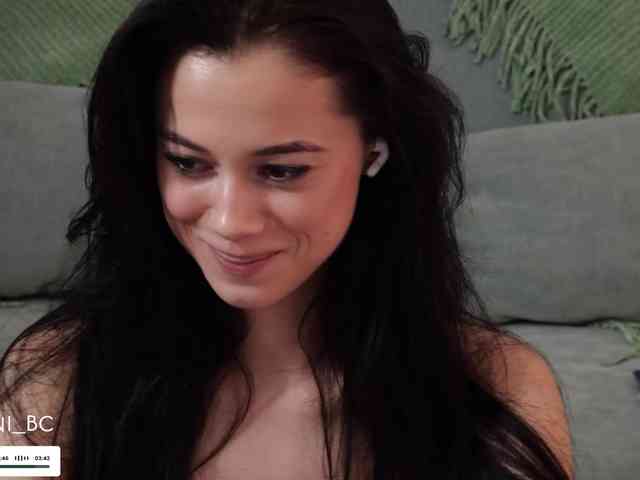 free nude chatroom Taanni