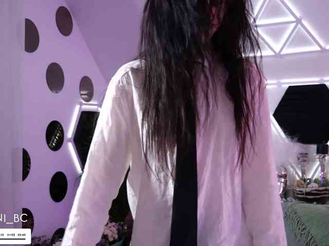 free live cam sex Taanni