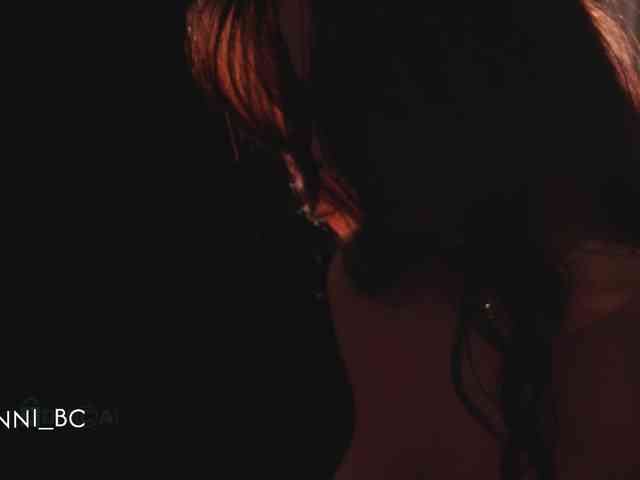 amateur nude cam Taanni