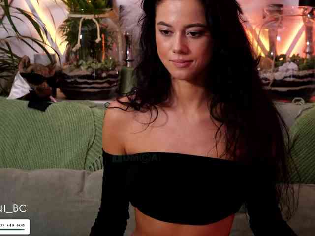 sexy chat room Taanni