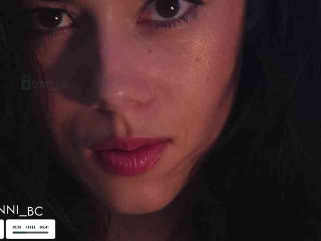 Taanni's webcam live show