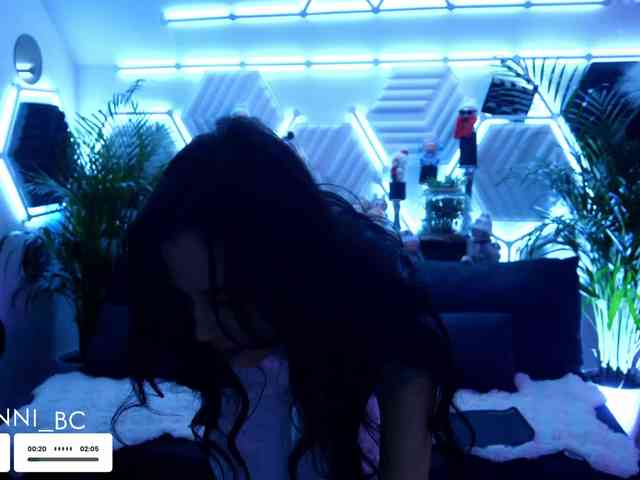 Taanni's webcam live show