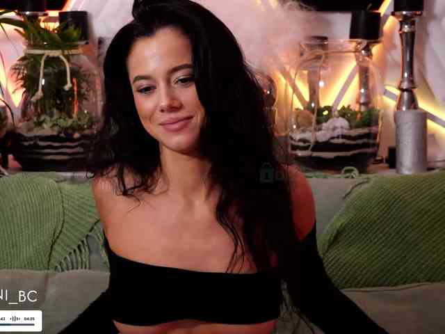 adult chat room Taanni