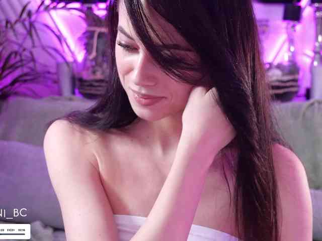 nude amateur webcam Taanni