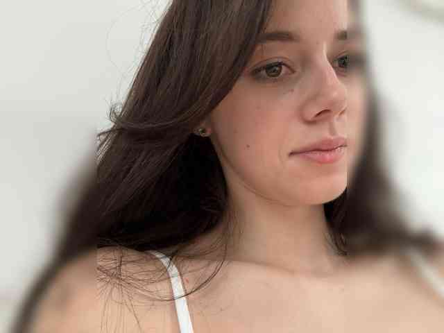 Taanni's webcam live show