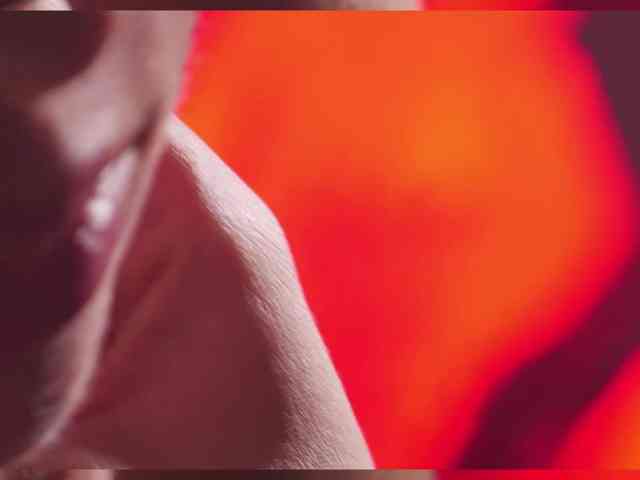 nude web cam chat Taanni