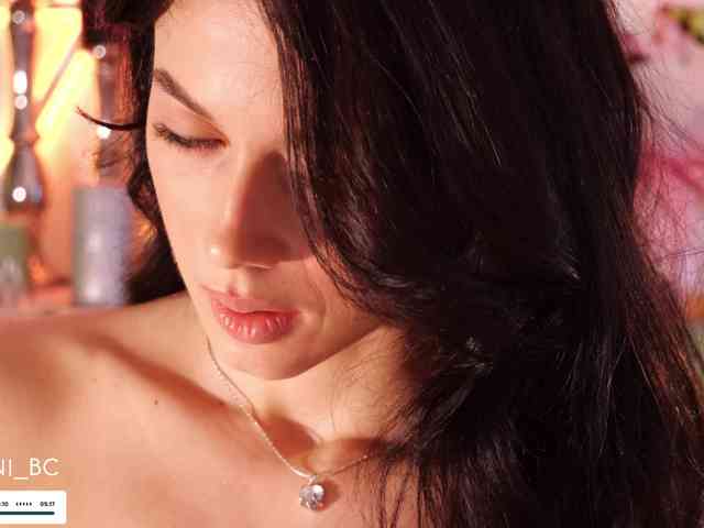 free nude chatroom Taanni