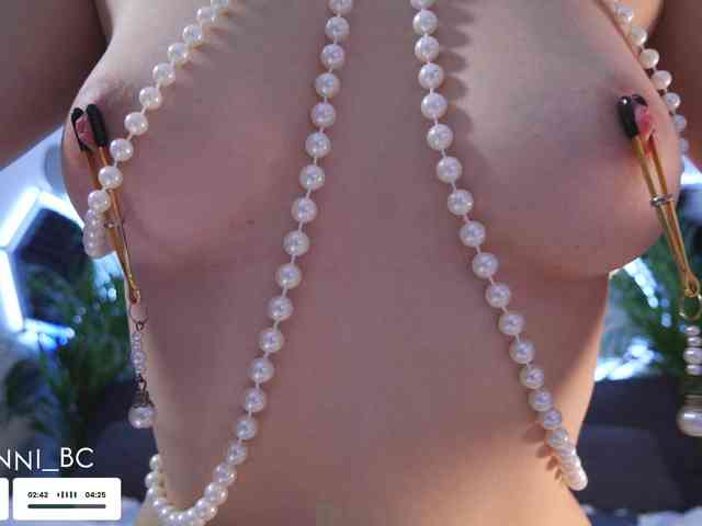 Taanni's webcam live show