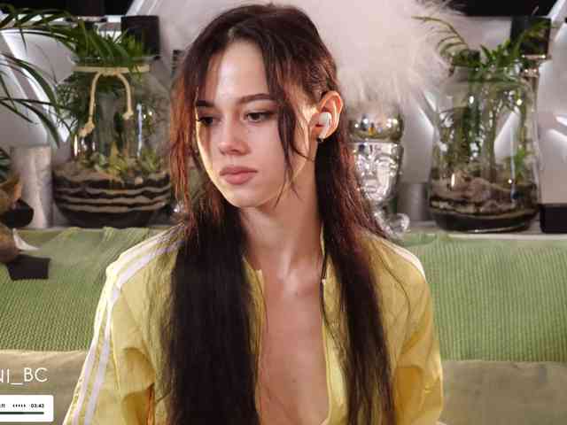 xxx cam chat Taanni