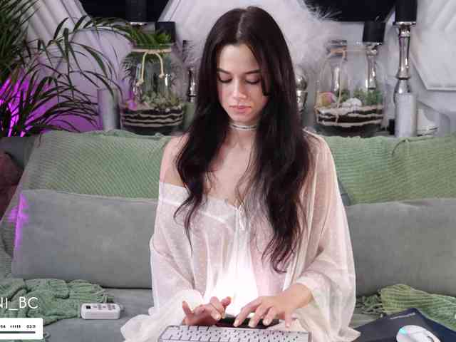 free adult web cam Taanni