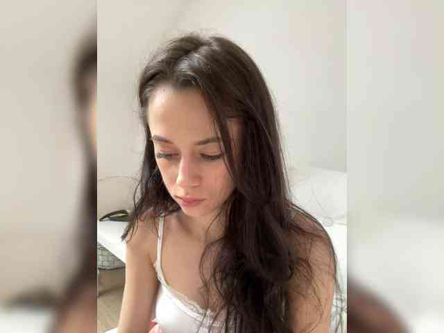 Taanni's webcam live show