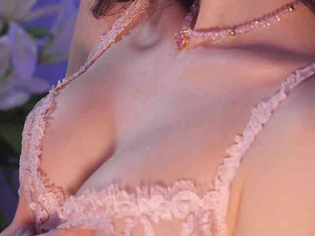 Taanni's webcam live show
