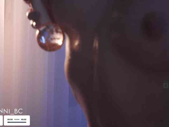 Taanni's webcam live show