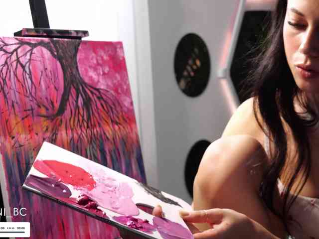 nude amateur webcam Taanni