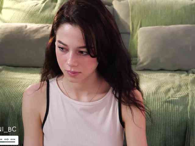 live porn web cam Taanni