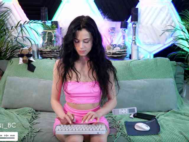 nude amateur webcam Taanni
