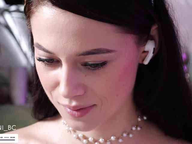 nude amateur webcam Taanni