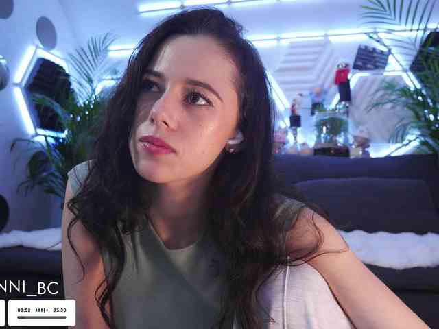 Taanni's webcam live show
