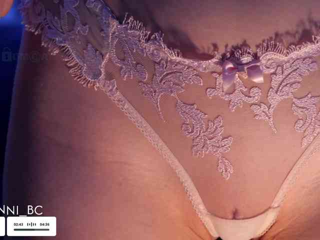 Taanni's webcam live show