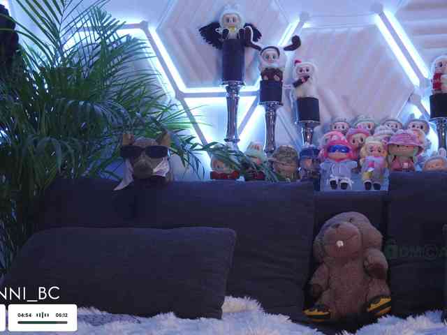 Taanni's webcam live show