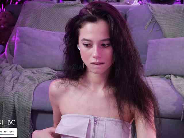 free adult web cam Taanni