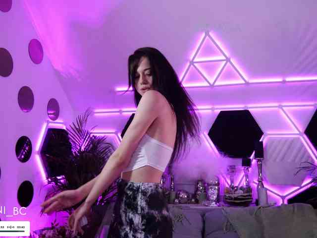 free adult web cam Taanni