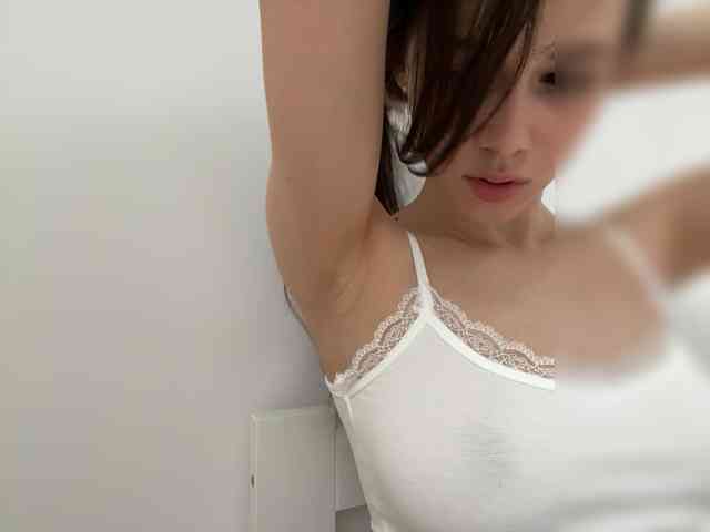 Taanni's webcam live show