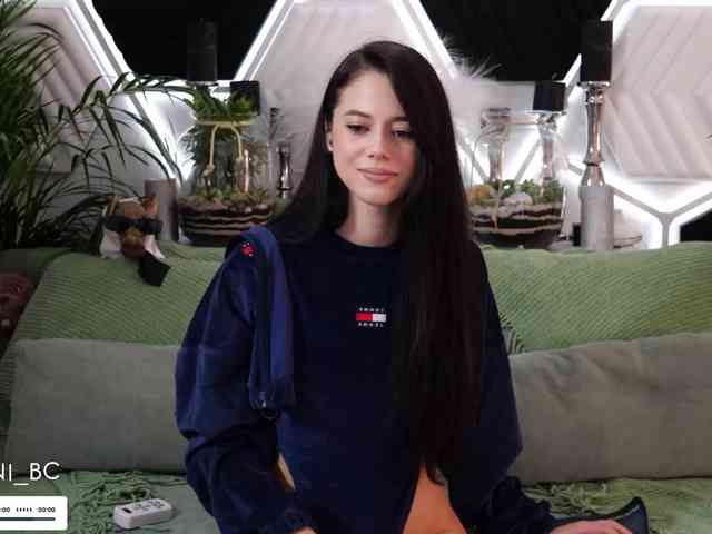 free live cam sex Taanni