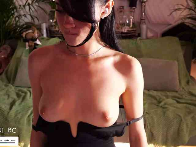 nude amateur webcam Taanni