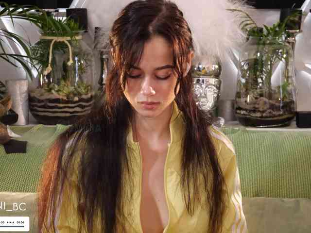 nude web cam chat Taanni