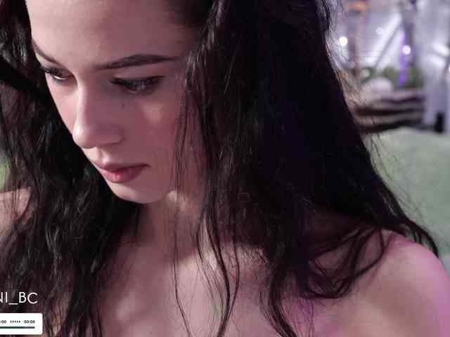 free nude chatroom Taanni