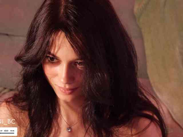 stranger chat Taanni