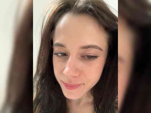 Taanni's webcam live show