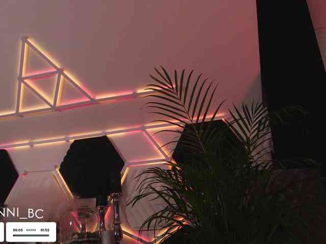 livecam sex Taanni