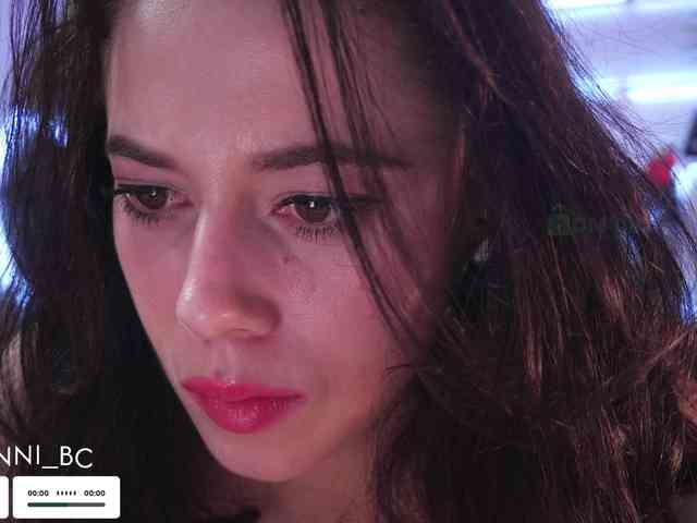 Taanni's webcam live show