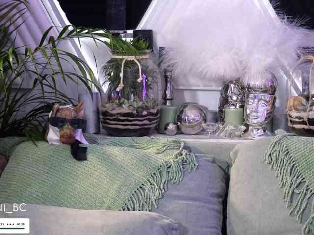hidden webcam Taanni