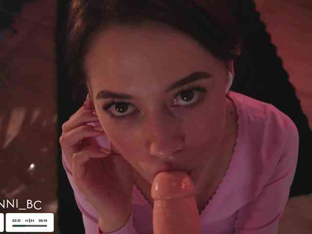 free adult web cam Taanni