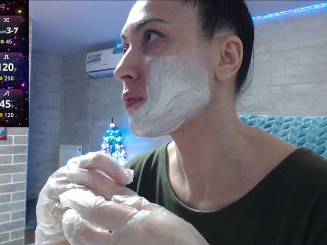 Marina4Love's BongaCams show and profile