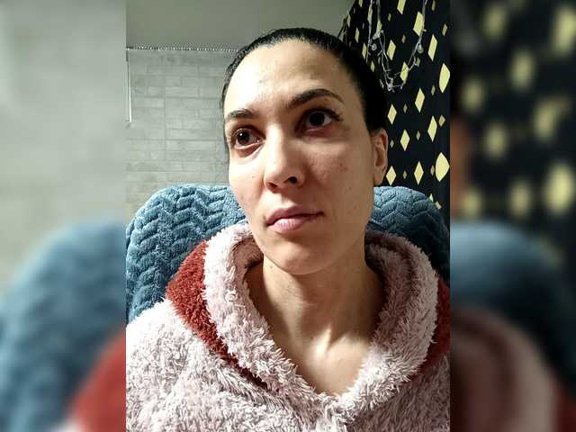 Marina4Love's BongaCams show and profile