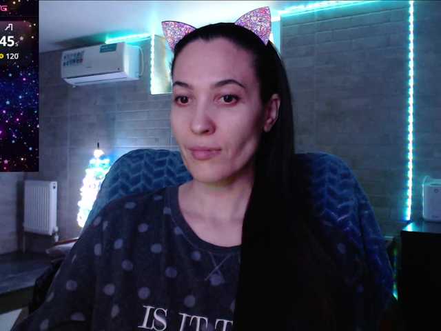 Marina4Love's BongaCams show and profile