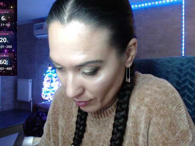 Marina4Love's BongaCams show and profile