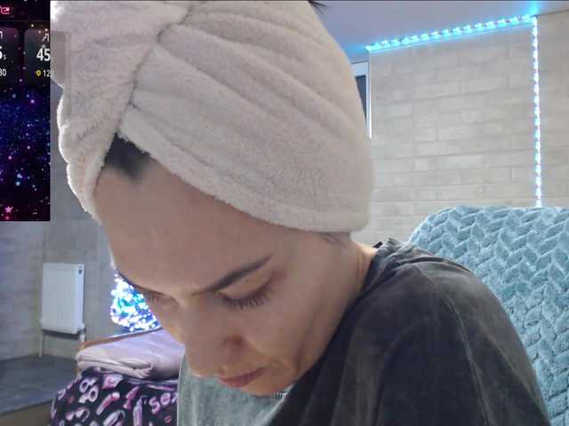 Marina4Love's BongaCams show and profile