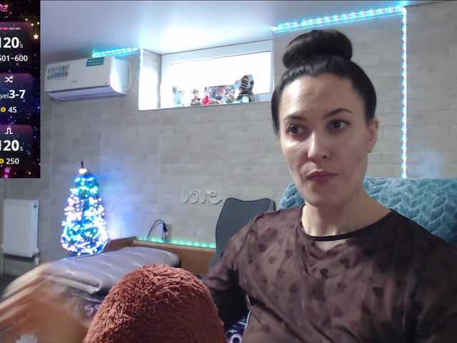 Marina4Love's BongaCams show and profile