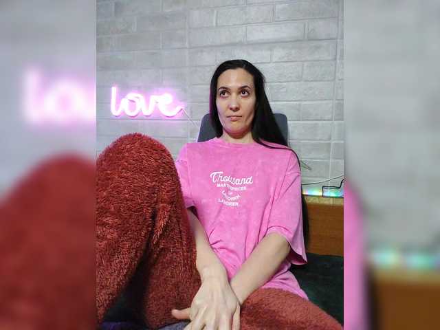 Marina4Love's BongaCams show and profile