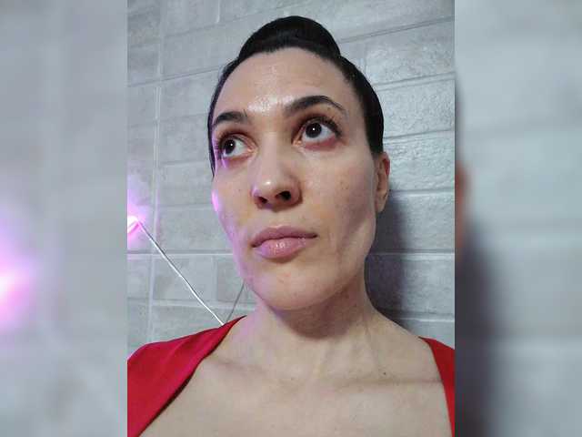 Marina4Love's BongaCams show and profile